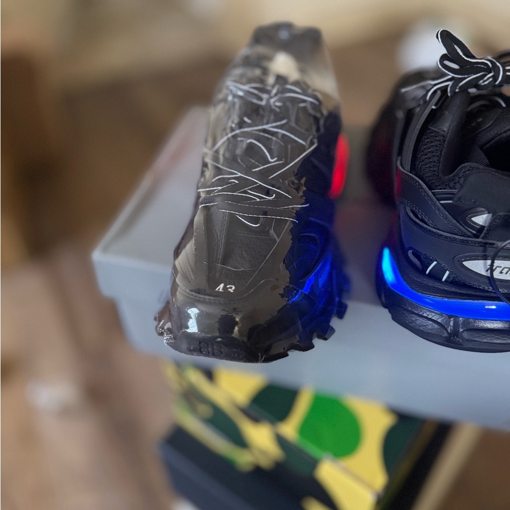 Balenciaga track men LED Sneakers - Black with Red and Blue Accents - Picture 4 of 8